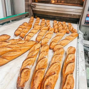 baguettes tradition de chez Qu4tre-Qu4rts, boulangerie à Bordeaux